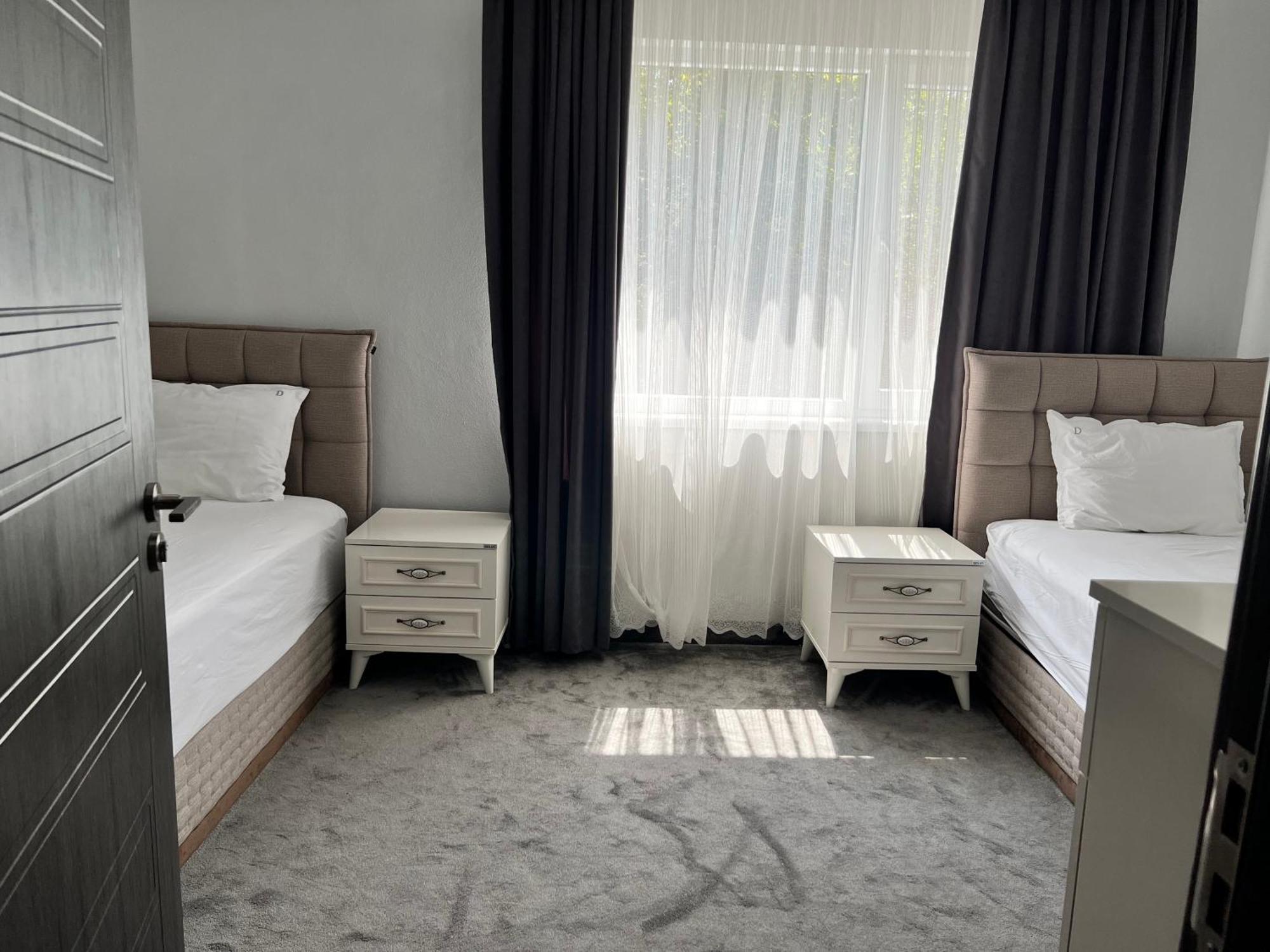 Стаи За Гости Dream Kurdzhali Ngoại thất bức ảnh